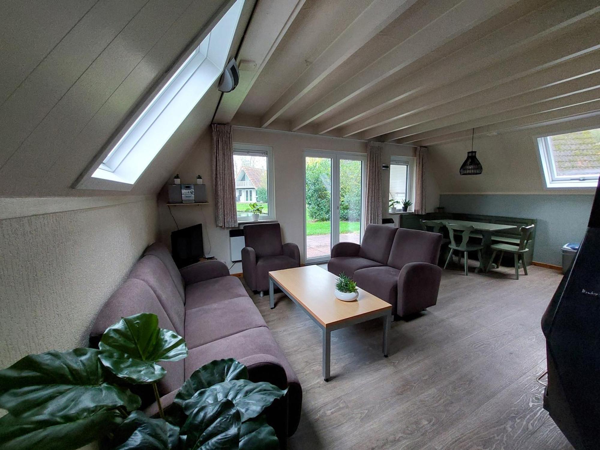 De Gouwe, 158 - Aan Visvijver, De Beste Visstek Gramsbergen Exterior foto